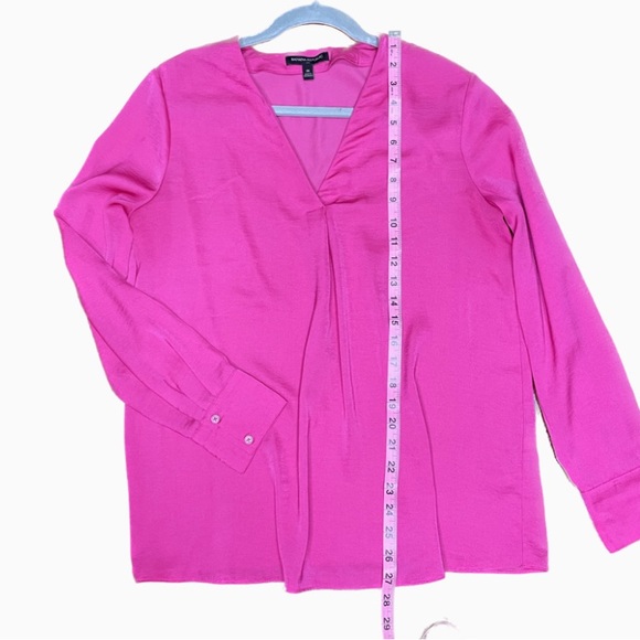 Banana Republic Long Sleeve V Neck Pink Blouse size Medium - Picture 3 of 4